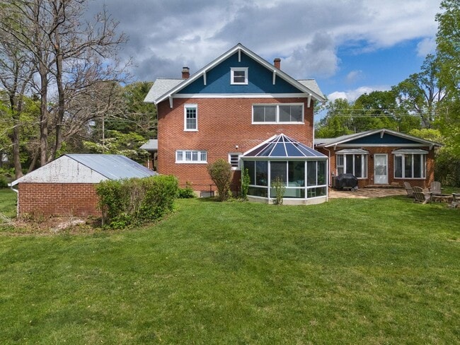 property at 7 Park St