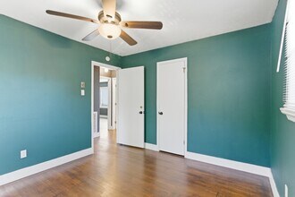 900 Kingland Ave in Knoxville, TN - Building Photo - Building Photo