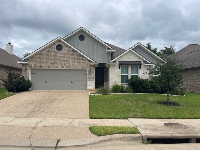 property at 15619 Long Creek Ln