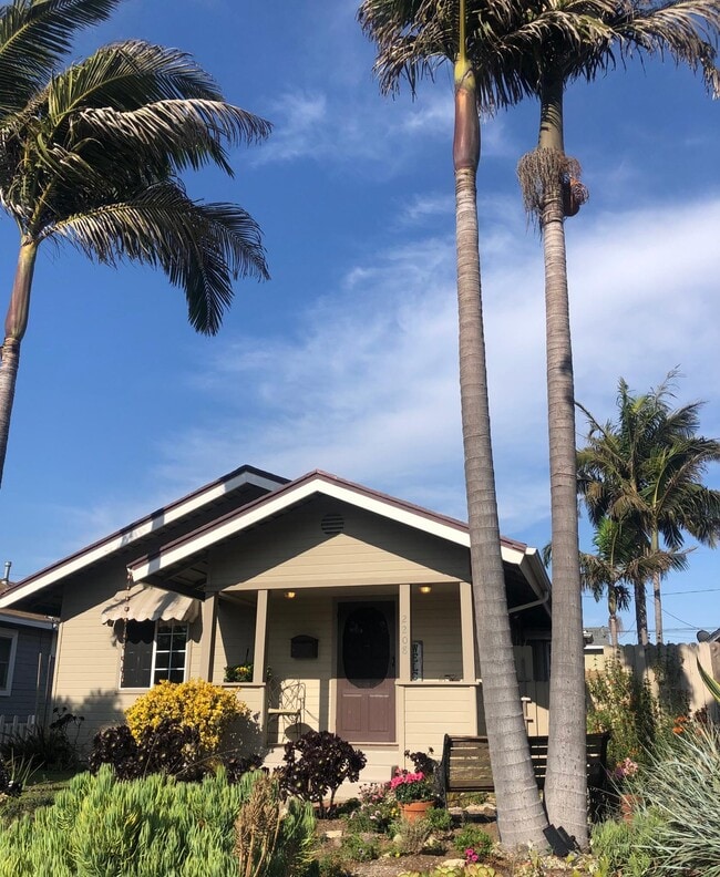 property at 2208 Gramercy Ave