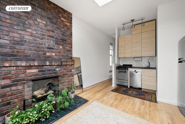 135 Amity St in Brooklyn, NY - Building Photo - Building Photo