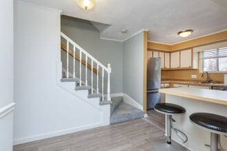 100 Merrimack Ave in Dracut, MA - Building Photo - Building Photo