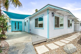 117 Aliso Dr in Palm Springs, CA - Building Photo - Building Photo