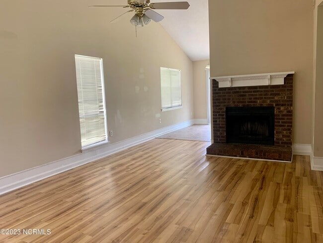 2937 New Town Dr in Wilmington, NC - Building Photo - Building Photo