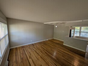 9865 Lawnview Dr in St. Louis, MO - Building Photo - Building Photo