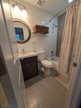 104 Broughton Ave in Bloomfield, NJ - Building Photo - Building Photo