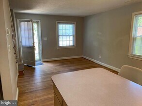 14 E Linden St in Alexandria, VA - Building Photo - Building Photo
