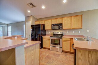 8478 W Monona Ln in Peoria, AZ - Building Photo - Building Photo
