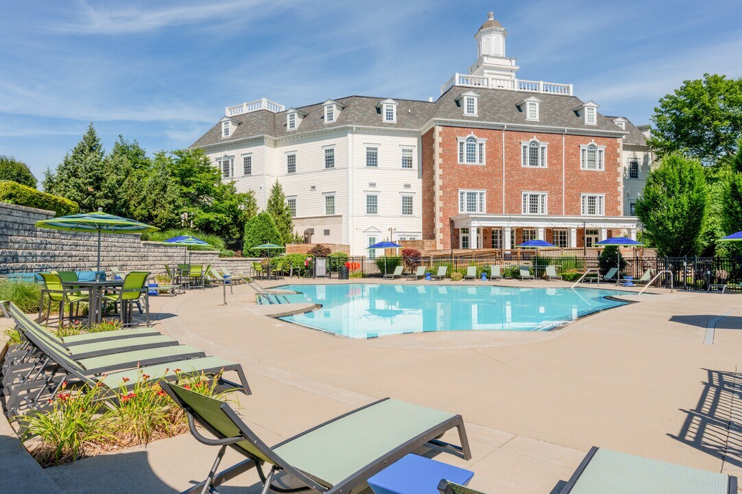 Middletown Landing in Louisville, KY - Foto de edificio