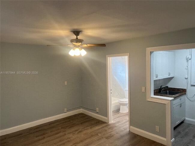 property at 2118 N 19th Ave