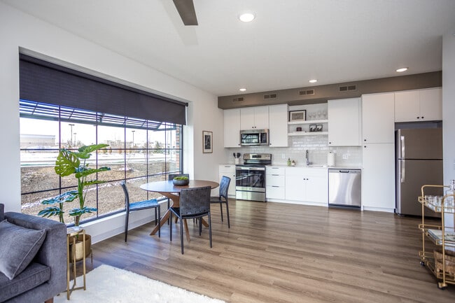 Reserve At Jordan Creek in West Des Moines, IA - Building Photo - Building Photo