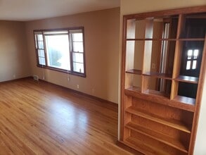 755 6th St NE in Faribault, MN - Building Photo - Building Photo