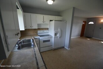 2597 Stephens Dr NE in Palm Bay, FL - Building Photo - Building Photo