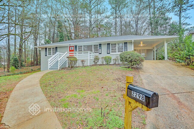 2298 Winfred Terrace in East Point, GA - Building Photo - Building Photo