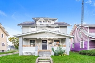 2518 6th St NW in Canton, OH - Building Photo