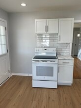 4409 Cavelle Ave in Louisville, KY - Foto de edificio - Building Photo