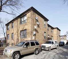 2843 Keele St in Toronto, ON - Building Photo