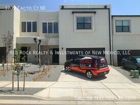 3709 Cacto Ct in Rio Rancho, NM - Building Photo