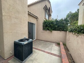 6 Alcoba in Irvine, CA - Building Photo - Building Photo
