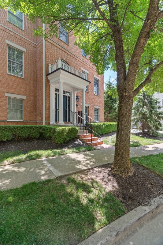 property at 12735 Edgemont Way