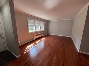 600 Bedford Rd in Pleasantville, NY - Building Photo - Building Photo