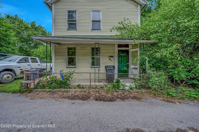 property at 1815 Cedar Ave
