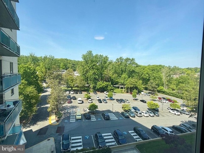 property at 10201 Grosvenor Pl