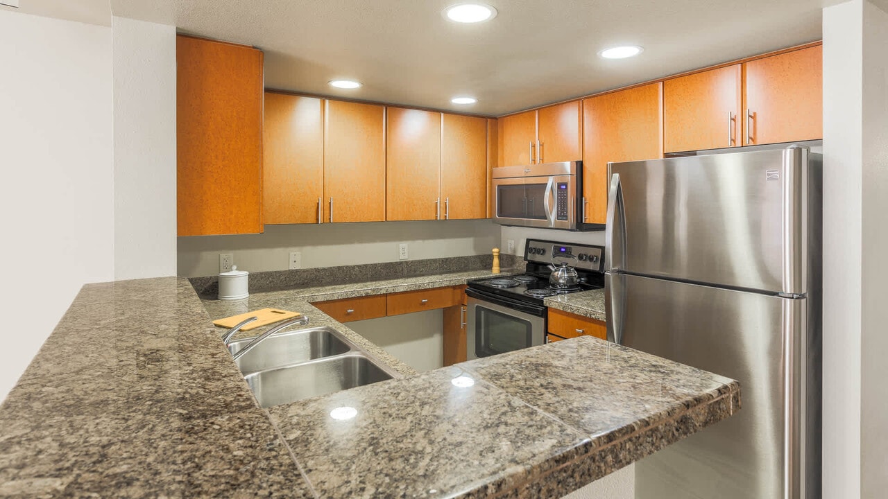 Olympus in Seattle, WA - Building Photo