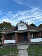 1002 Primrose St SE in Roanoke, VA - Foto de edificio - Building Photo