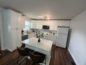 912 Mildred St in Norfolk, VA - Building Photo - Building Photo