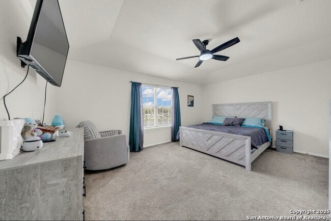 property at 335 Kildeer Crk