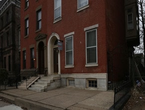 Spring Garden Apartments in Philadelphia, PA - Building Photo - Building Photo