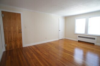 165 Everett St in Quincy, MA - Building Photo - Building Photo