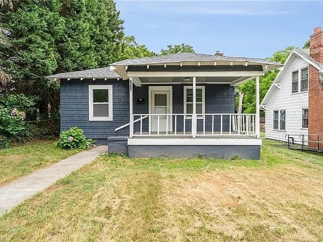 property at 1514 N Patterson Ave