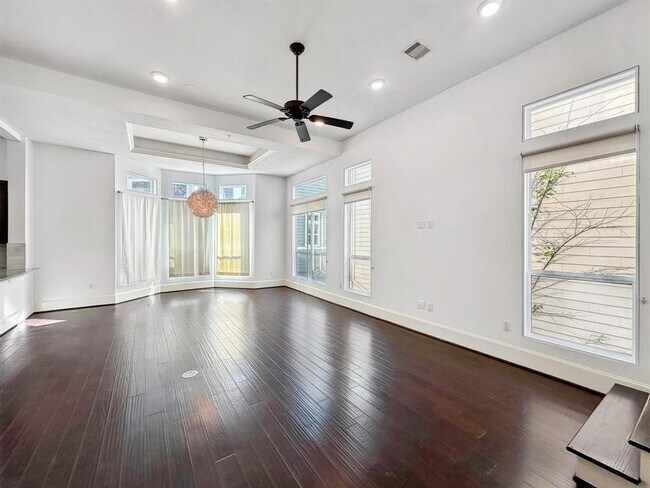 2014 Sabine St in Houston, TX - Building Photo - Building Photo