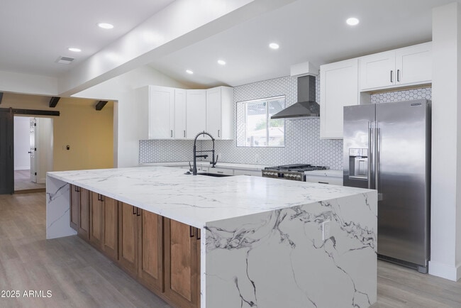 property at 4148 N Westview Dr