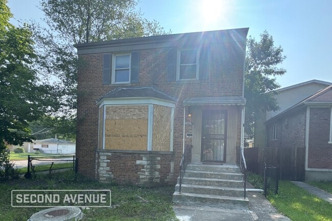 property at 9256 S Perry Ave