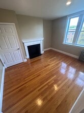 76 Egmont St in Brookline, MA - Building Photo - Building Photo