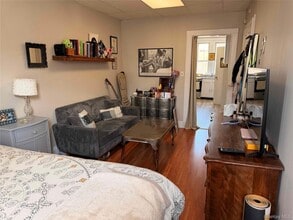 320 New York Ave in Huntington, NY - Building Photo - Building Photo