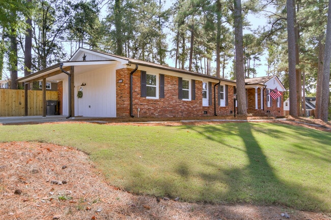 226 Thread Needle Rd E in Augusta, GA - Building Photo - Building Photo