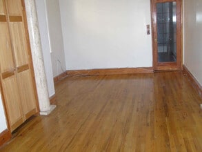 1223 Harvard St NW, Unit A Bedroom 1 XL Room and priv bath for rent in Washington, DC - Building Photo - Building Photo