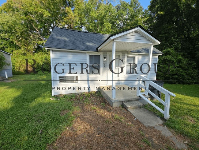 property at 307 Perry St