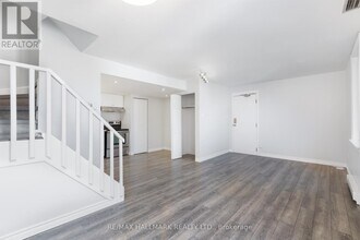 1250-1250 King St W in Toronto, ON - Building Photo - Building Photo