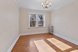 1919 W Estes Ave in Chicago, IL - Building Photo - Building Photo