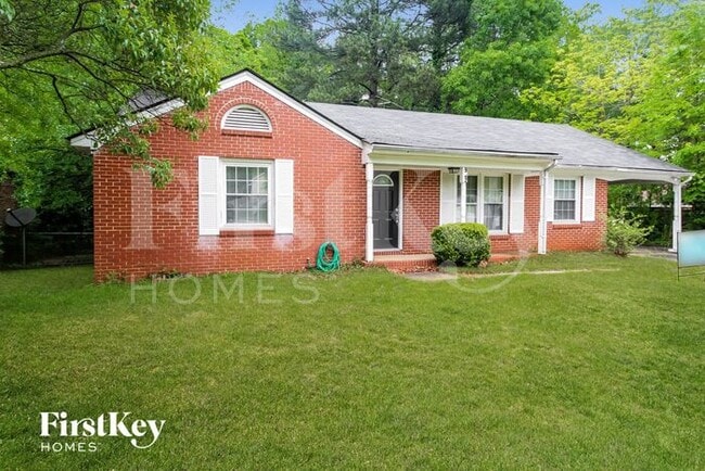 902 Morrow Rd in Forest Park, GA - Building Photo - Building Photo