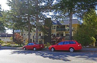 Kent Manor in White Rock, BC - Building Photo - Building Photo