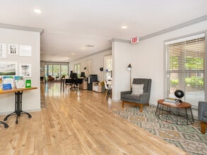 Acadian Point Apartments in Lafayette, LA - Building Photo - Building Photo