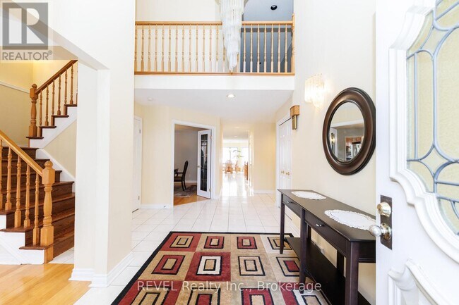 16 Chessington St in St Catharines, ON - Building Photo - Building Photo