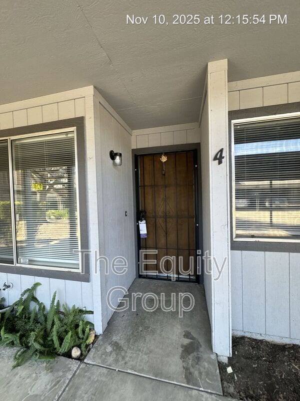 701 E Noble Ave in Visalia, CA - Building Photo - Building Photo