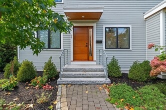 99 Naugus Ave in Marblehead, MA - Building Photo - Building Photo